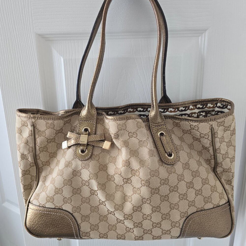 Pre-loved Gucci GG Monogram Shoulder Bag